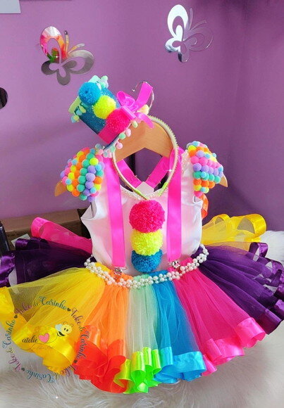Fantasia Tema circo/palhaçinha. Tamanho 1 ou 2 Anos.