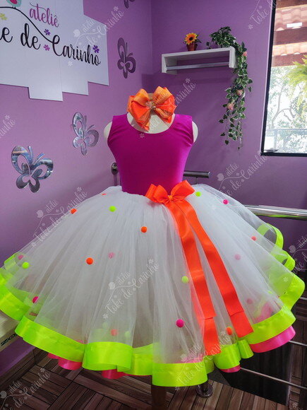Look de Festa "neon". Tamanho 4 ou 6 Anos.