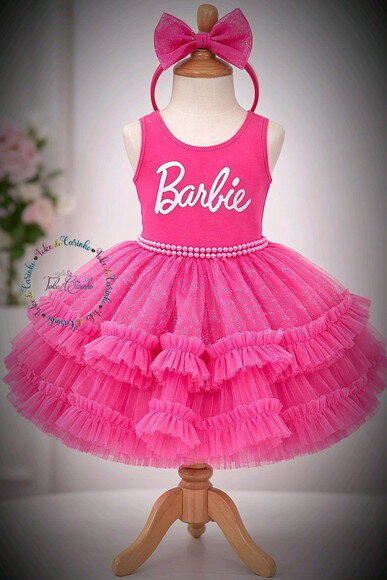 Look Festa Tema "barbie" Luxo. Tamanho 7 até 10.