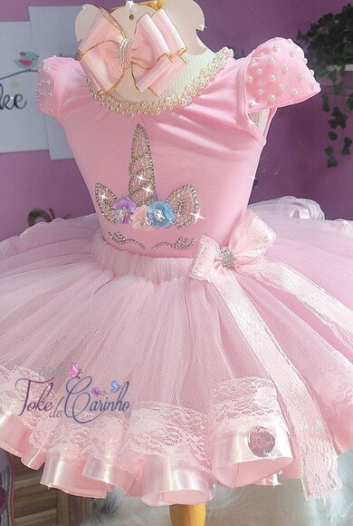 Look/fantasia Luxounicórnio. Tamanho 4 ou 6 Anos.