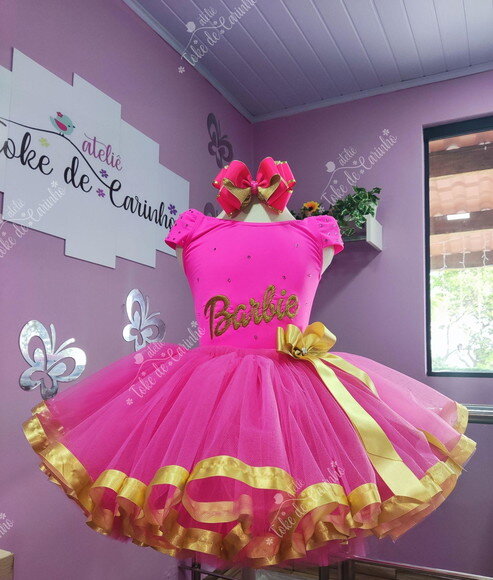 Look/fantasia Tema barbie. Tamanho 4 ou 6.