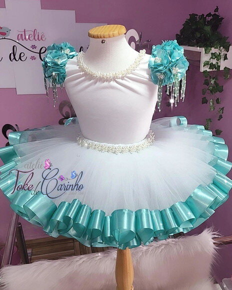 Look/figurino Bailarina/daminha. Tamanho 4 ou 6 Anos.