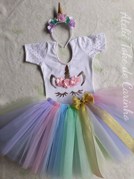 Roupa de festa tema "Unicórnio". Tamanho 1 ou 2 anos.