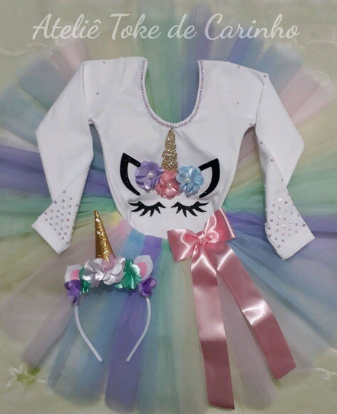 Roupa de festa tema Unicórnio. Tamanho 4 ou 6 anos.