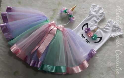 Roupa de Festa Tema unicórnio. Tamanho 4 ou 6 Anos.