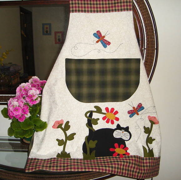 Avental Gato e Flores