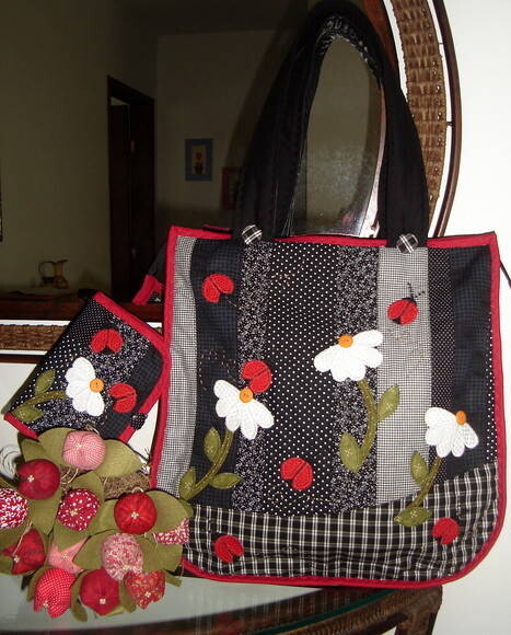 Bolsa e Carteira Joaninhas