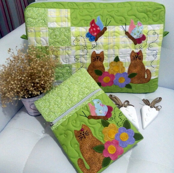 Capa para Notebook Gatinhos no Jardim