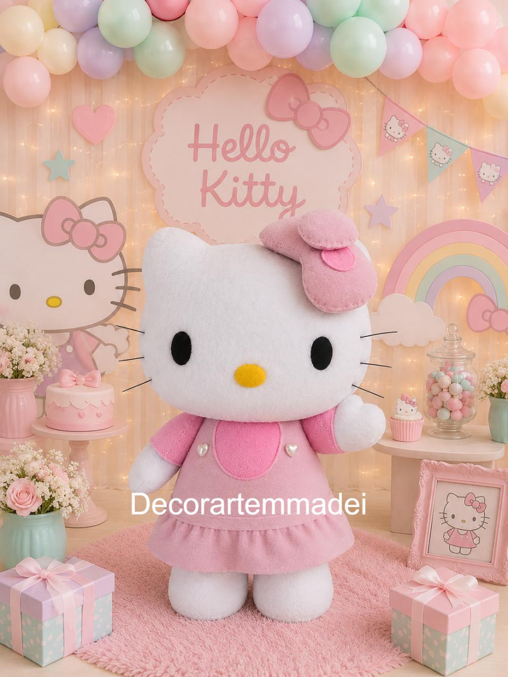 Hello Kitty  Boneca Decorativa em Feltro