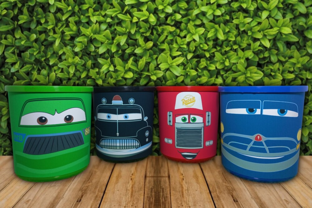 Kit 10 Latas Carros Disney personalizada tipo ninho