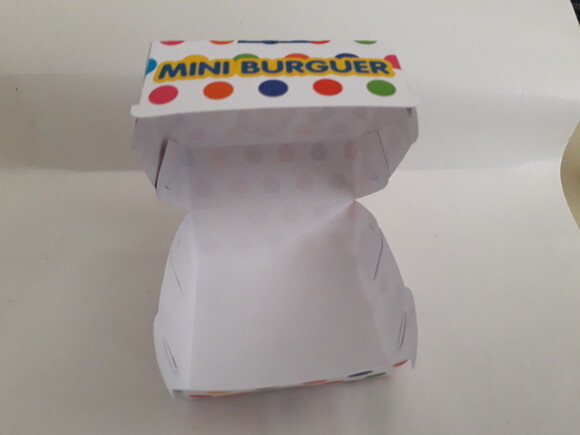 50 Caixa mini burguer e 50 caixa batata, em qualquer tema.