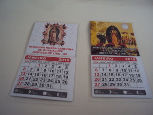 250 unidades Imã de geladeira com calendário 5x5