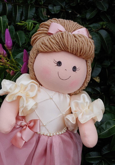 Boneca Personalizada para Quarto de Bebê - Decoração