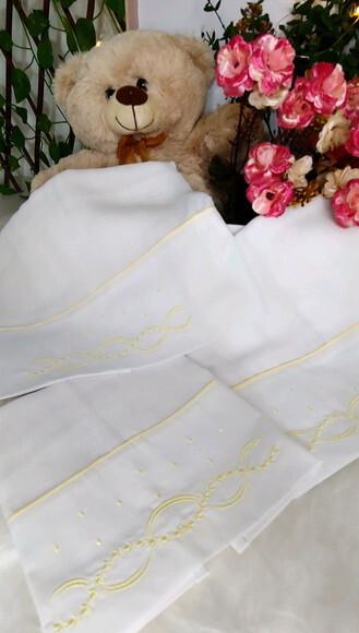 Kit de Fraldas com Bordado Personalizado - Enxoval de Bebê