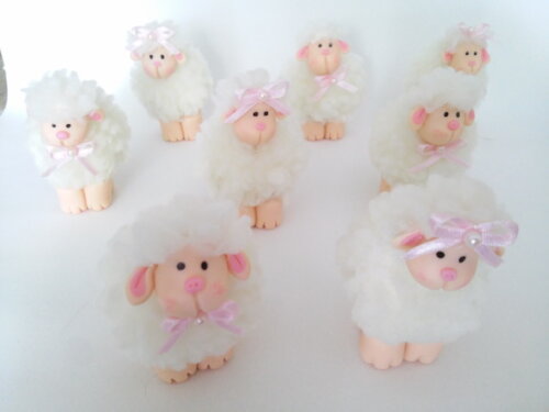 Kit 8 Lembracinhas Personalizada - Ovelhinha em Biscuit
