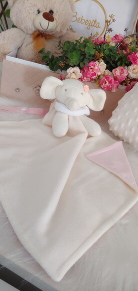 Naninha Elefante Personalizada com Nome do Bebê