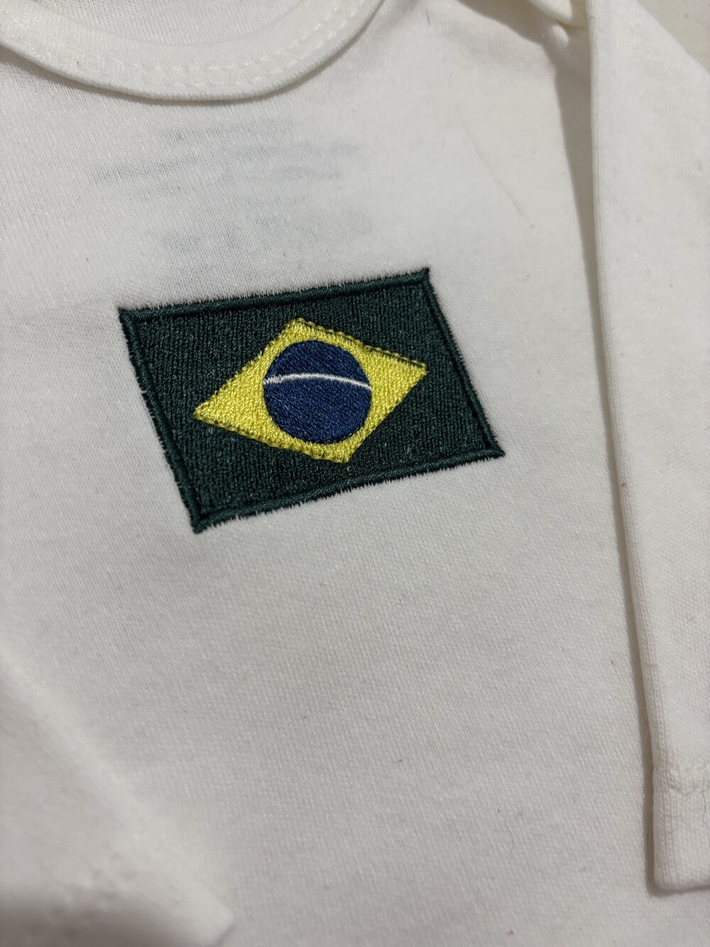 Body do Brasil para bebê 100% algodão bordado