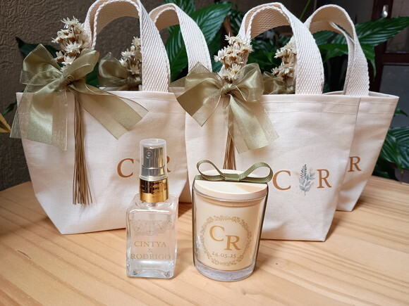 Kit Vela Aromática 60g e Home Spray 30ml com Mini Ecobag