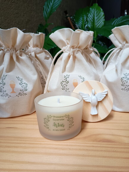 Lembrança Vela Aromática 100g no Vidro Fosco com Pombinha
