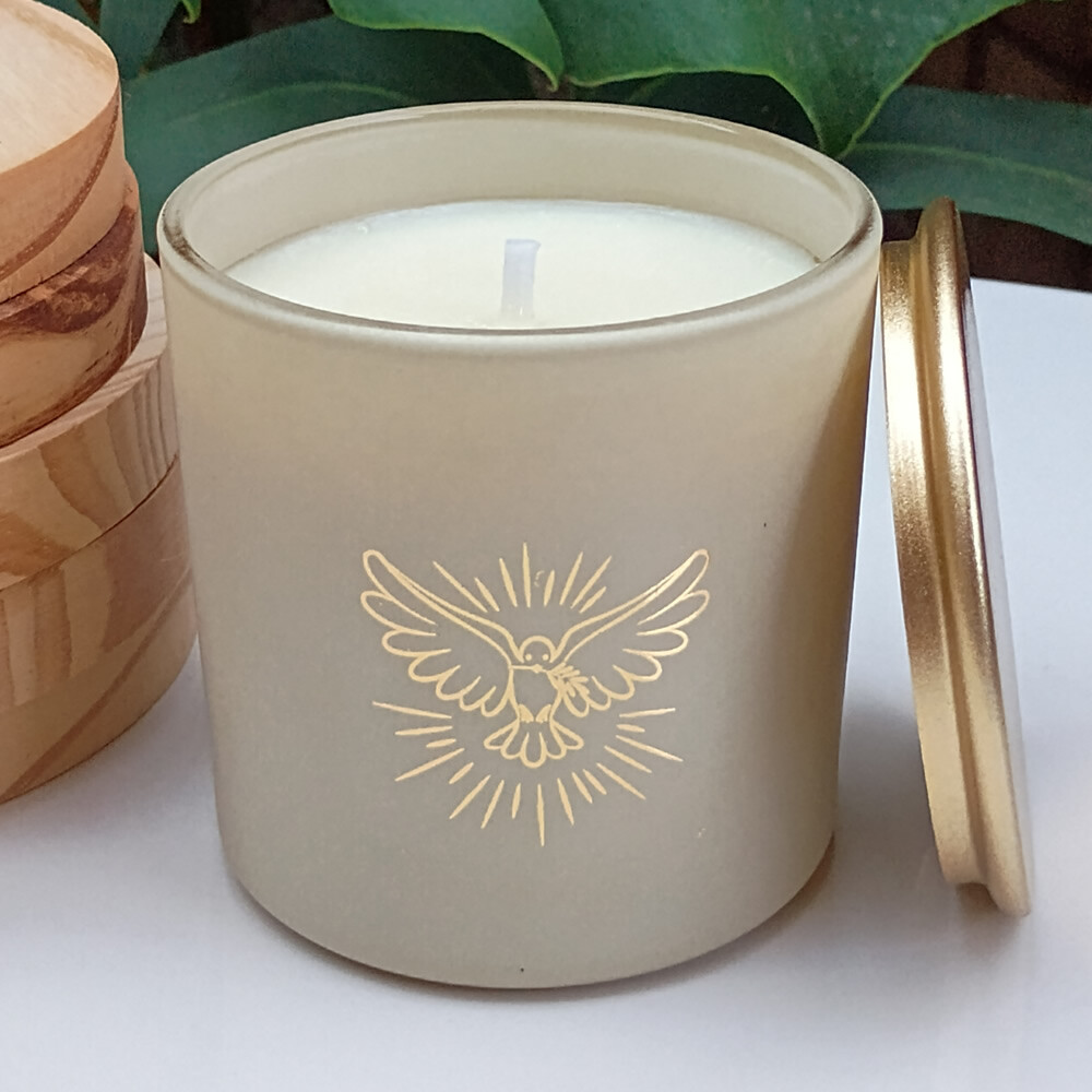 Vela Aromática 220g com Personalização Dourada e Tampa Metal