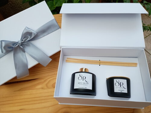 Kit Presente Vela 100g Aromatizador de 240ml na Caixa