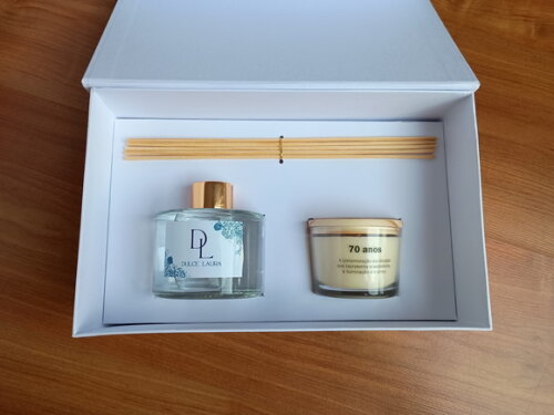 Kit Presente Vela Aromática 100g e Aromatizador 240ml Caixa