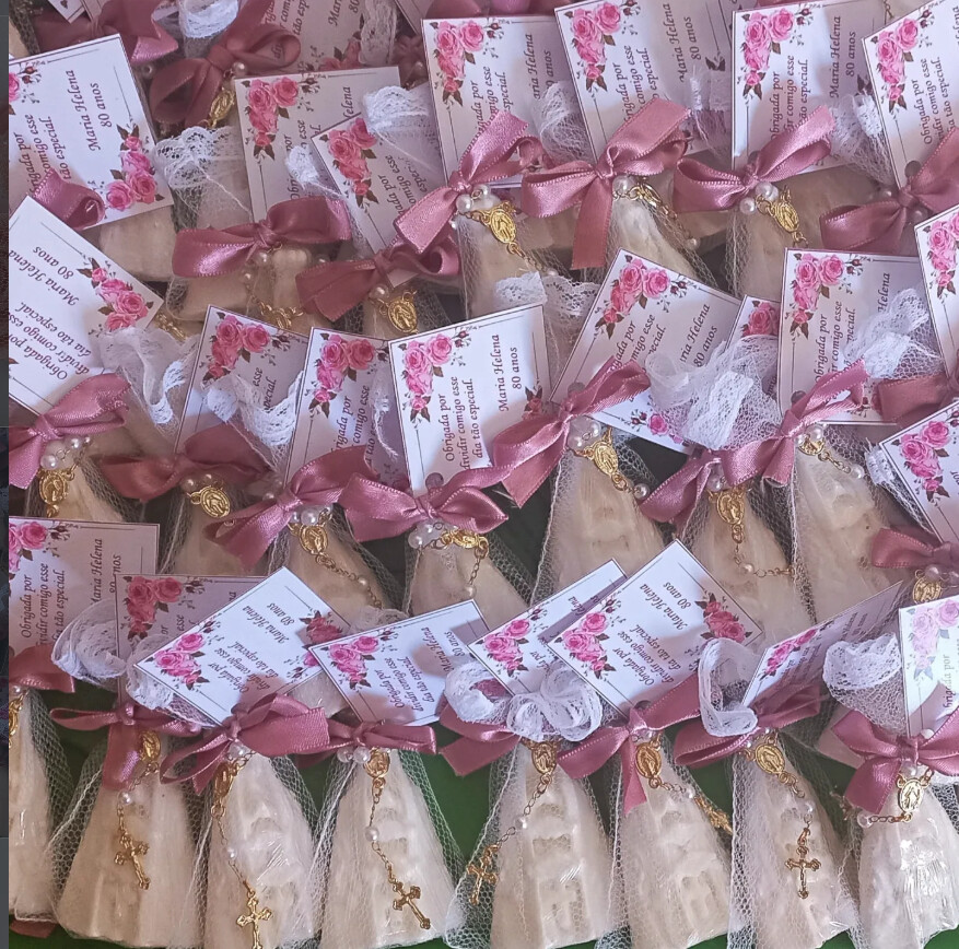 Kit 10 Sabonetes no formato de Nossa Senhora Aparecida