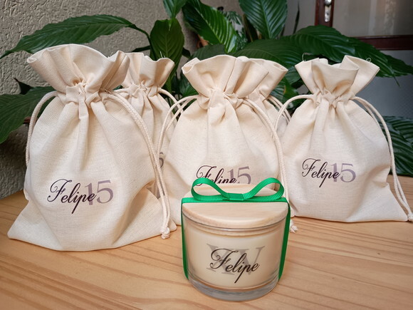Lembrança 15 Anos Vela Aromática 100g com Embalagem