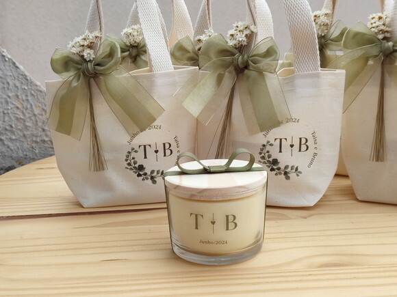 Lembrança Casamento Vela Aromática 100g com Mini Ecobag