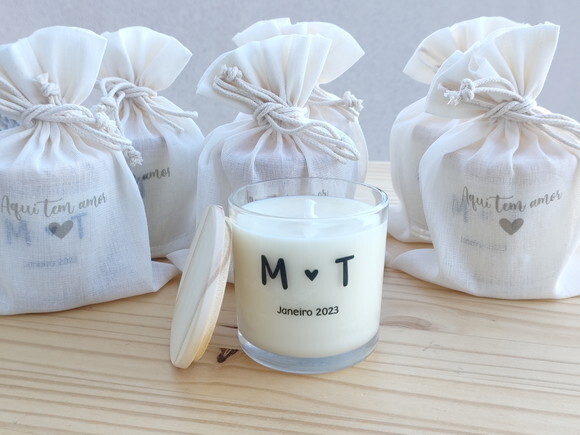 Vela Aromática 220g com Saquinho de Algodão Personalizados