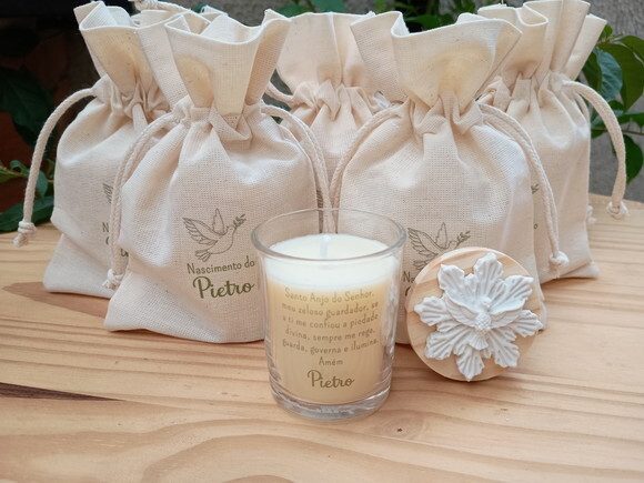 Vela Aromática 60g Personalizada com Pombinha na Tampa