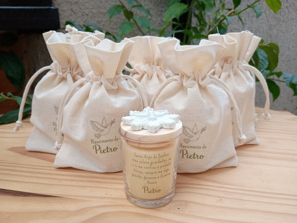 Vela Aromática 60g Personalizada com Pombinha na Tampa