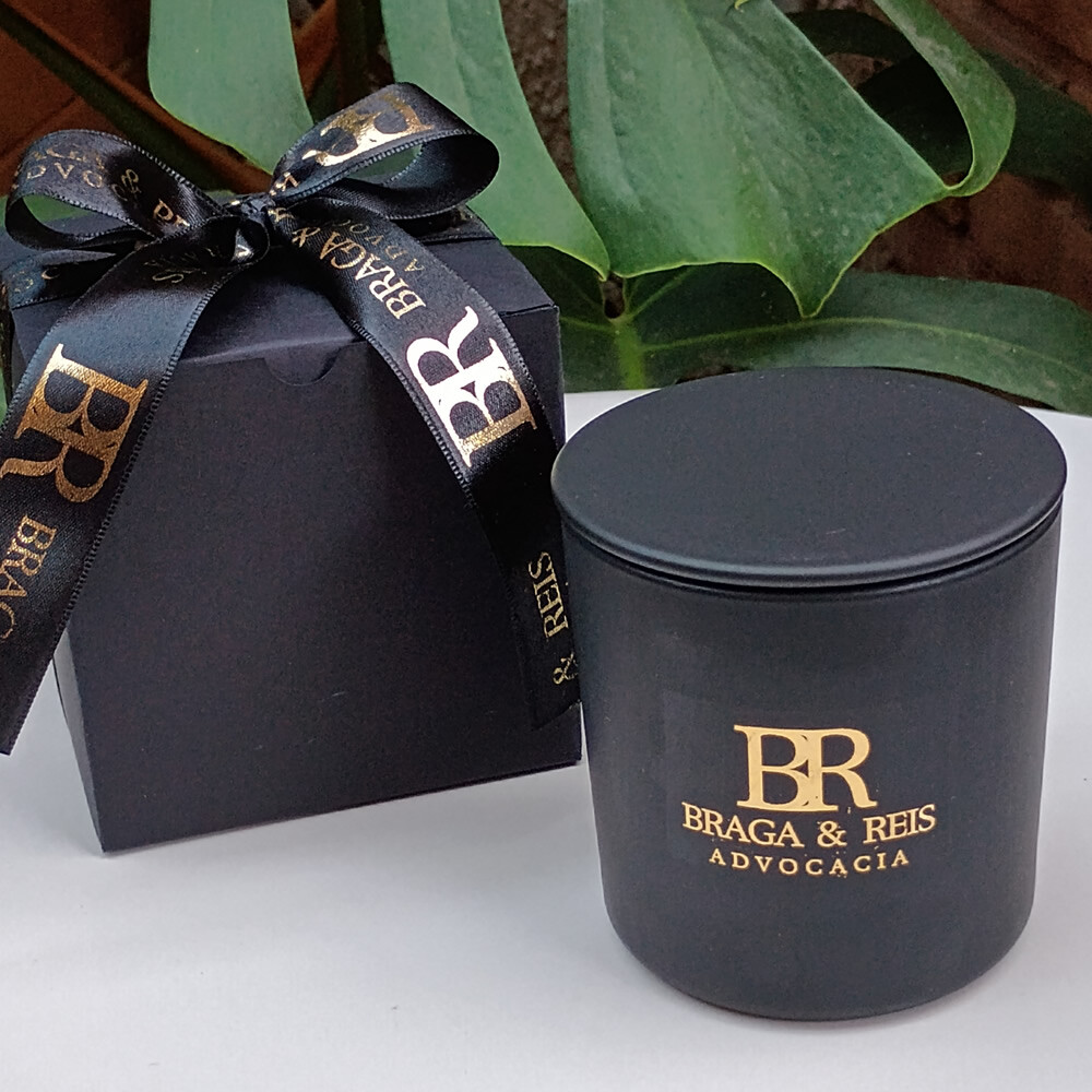 Vela Aromática 220g com Personalização Dourada e Tampa Metal c