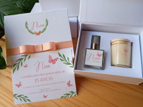 Caixa Convite Personalizada com Vela 60g e Home Spray 50ml