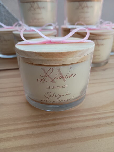 Lembrança 15 Anos Vela Aromática 100g Personalizada com Laço