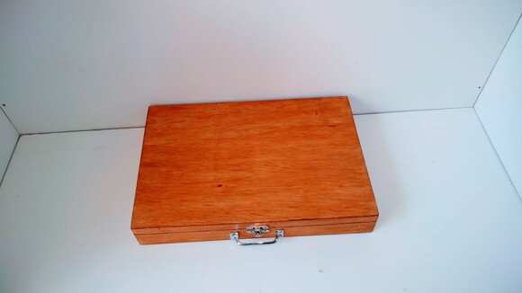 Maleta para Tubos de Tintas e Pinceis