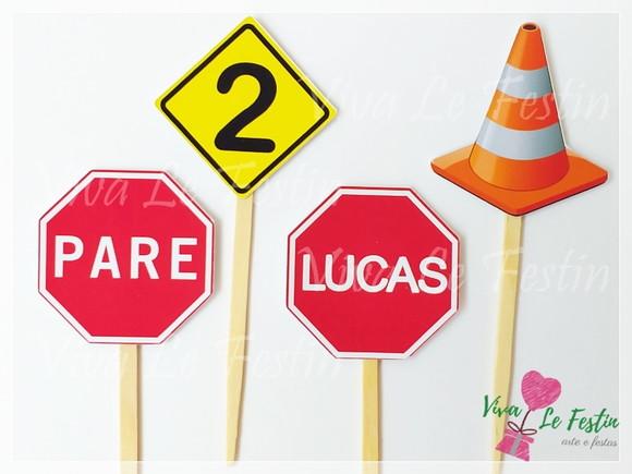 Tag de Docinho - Construção - Placa de sinalização