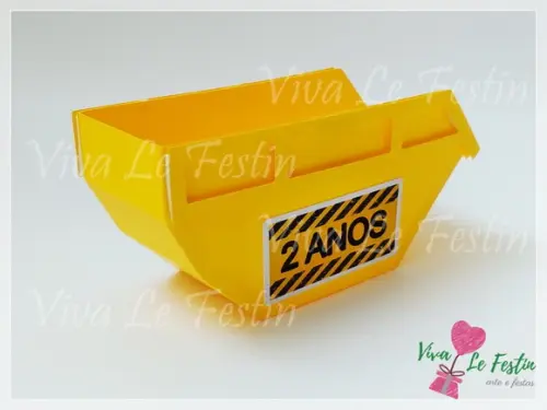 caixa caçamba em papelaria personalizado com nome e idade trator