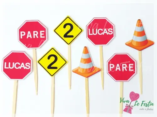 Tag de Docinho - Construção - Placa de sinalização
