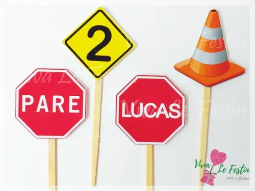 Tag de Docinho - Construção - Placa de sinalização