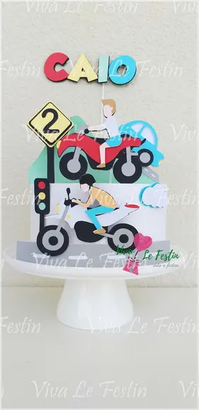 Topo de Bolo Carrinho Moto Quadriciclo em Camada de Papel com Nom