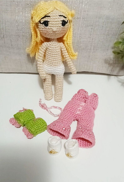 Boneca Barbie em Amigurumi