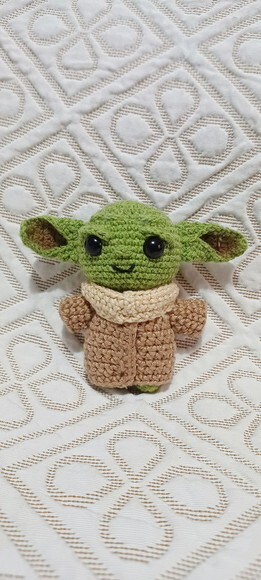 Boneco Baby Yoda em Amigurumi