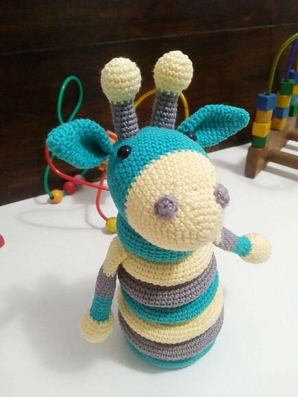 Brinquedo Girafinha de Encaxe em Amigurumi