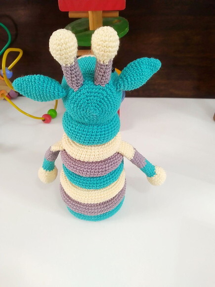 Brinquedo Girafinha de Encaxe em Amigurumi