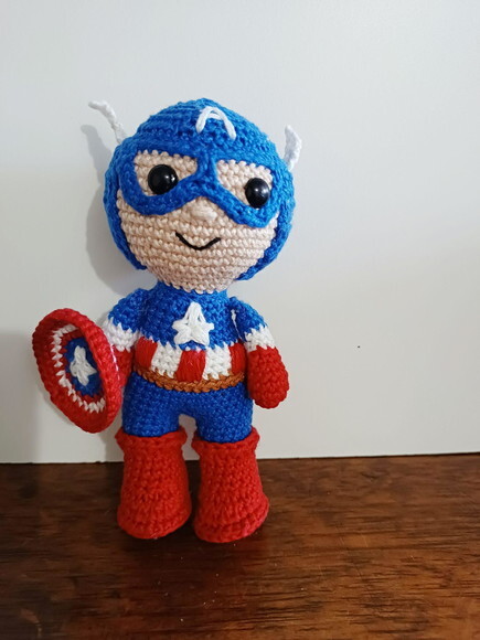 Capitão América em Amigurumi