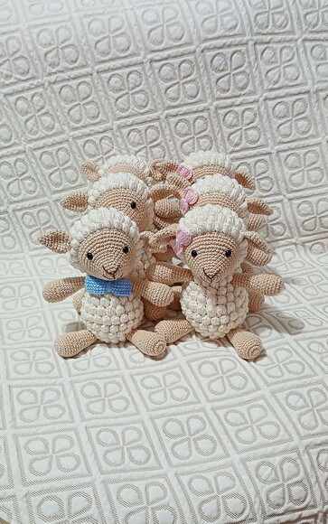 Casais de Ovelhas em Amigurumi