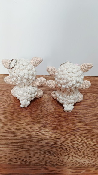 Casal de Ovelinha Chaveiro em Amigurumi