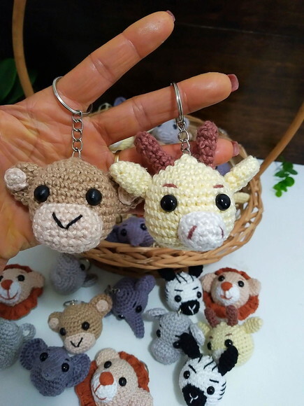Chaveiro Safári Amigurumi