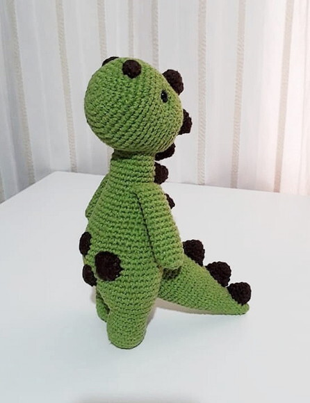 Dinossauro amigurumi